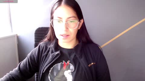 Snapshot of katybelladonna chatting on December 12, 11:17 am KATY online show from December 12, 11:17 am