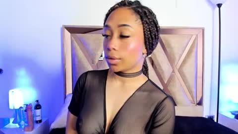 katyortiz online show from November 12, 11:45 am