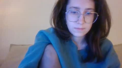 kawaii snowflake online show from July 2, 11:20 pm