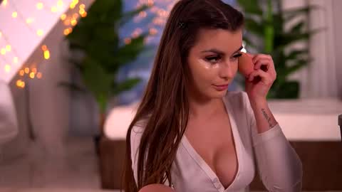 kaylabray online show from February 13, 5:44 am