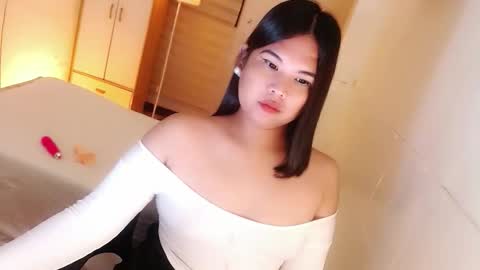 Y O U R        F U T U R E       K A Y L E E  online show from October 4, 7:33 pm