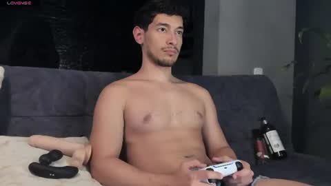 Kayn online show from June 11, 9:35 pm