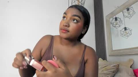 Kayna online show from March 8, 7:40 pm