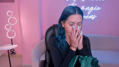 Kay online show from February 3, 3:59 am