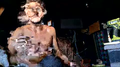 Kay online show from December 19, 6:03 pm