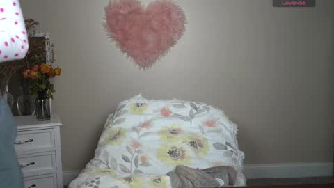 EliandKylie online show from September 21, 3:32 am