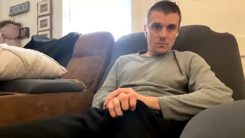 Snapshot of kcdowdy90 chatting on February 5, 2:48 pm rowdy6969 online show from February 5, 2:48 pm