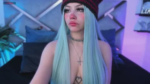 Keidy Monday to Saturday from 200 pm to 810pm  UTC-5 Colombia Time online show from November 27, 7:54 pm