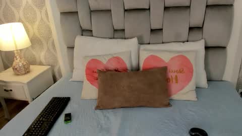 Keiira Fox online show from March 29, 11:45 am