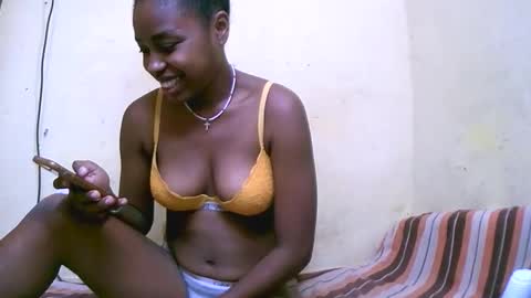 keisha759446 online show from November 15, 3:24 pm