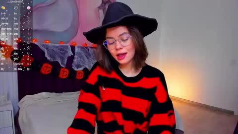 Kelly online show from October 24, 1:39 am