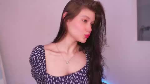  KELLY  online show from March 9, 8:40 am