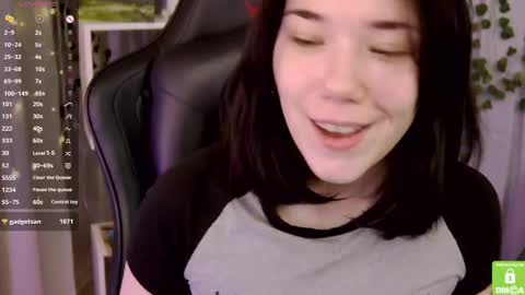 Kelly online show from March 9, 11:15 am