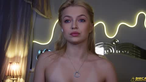 Kelly online show from November 10, 5:21 am