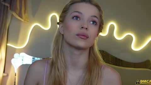 Kelly online show from November 23, 5:16 am