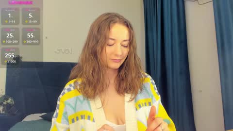 Kelly XO online show from December 3, 6:33 pm