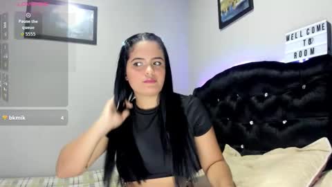 Snapshot of kellymillian_ chatting on September 18, 6:56 pm kellyMillian  online show from September 18, 6:56 pm