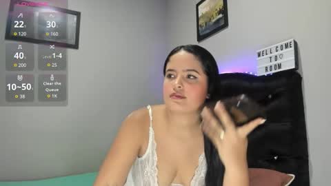 Snapshot of kellymillian_ chatting on September 27, 7:33 pm kellyMillian  online show from September 27, 7:33 pm