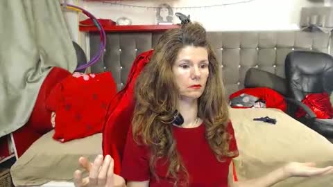 kelly online show from November 1, 11:37 pm