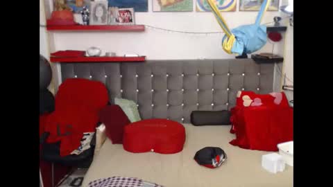 kelly online show from October 3, 2:32 am