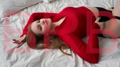 kelly online show from November 6, 11:13 am