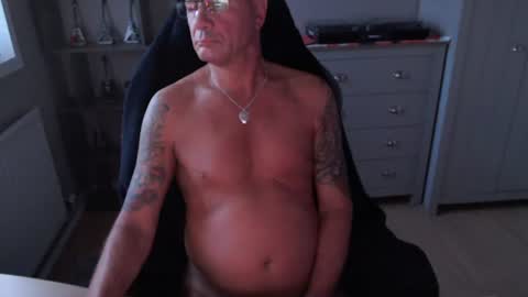 kellysomerset online show from June 22, 3:58 am