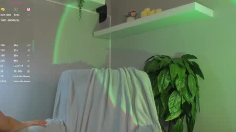 kellyy_bern online show from June 10, 1:05 am