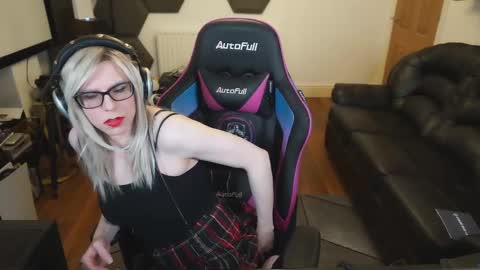 kelseycobalt online show from February 13, 8:55 pm