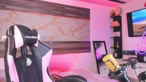 ken_and_bonnie online show from December 21, 3:13 am