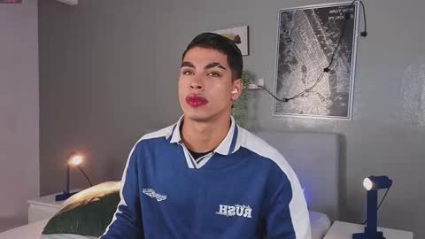   online show from September 29, 11:42 am