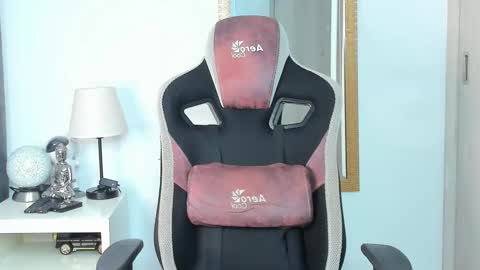 ken_mailik online show from December 2, 5:37 am