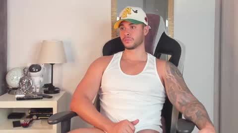 ken_mailik online show from October 8, 9:54 pm