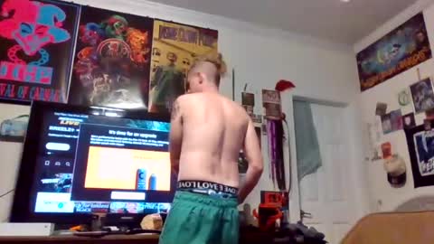 kenandkenzie online show from June 12, 4:33 am