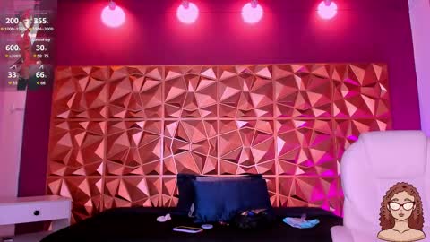 Snapshot of kendall23_ chatting on February 18, 1:00 pm Kendall online show from February 18, 1:00 pm