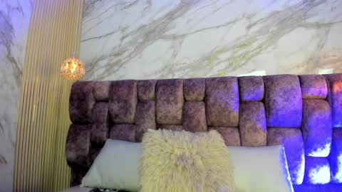 Kendall and Taylor online show from April 10, 3:12 am