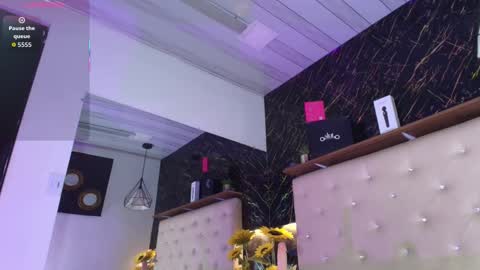 Kendall online show from October 2, 4:17 pm