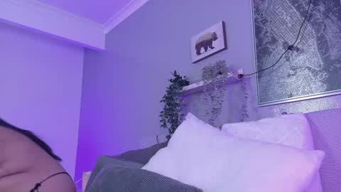   online show from November 24, 11:42 am