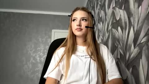 Betty online show from October 9, 11:48 am