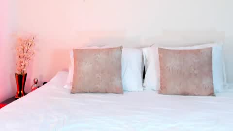 Kendall Anne online show from April 17, 11:45 am