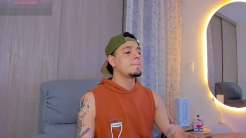 kendel_dimitri online show from November 24, 8:13 am