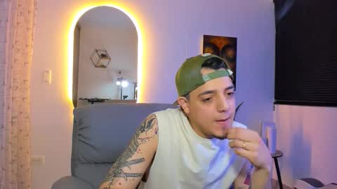 kendel_dimitri online show from February 24, 2:25 am