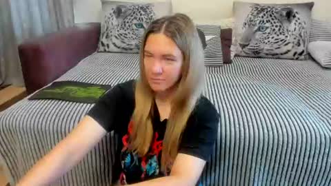 Kendra online show from July 30, 12:00 am