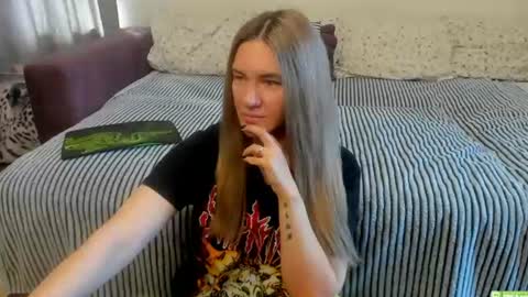 Kendra online show from June 15, 2:25 am
