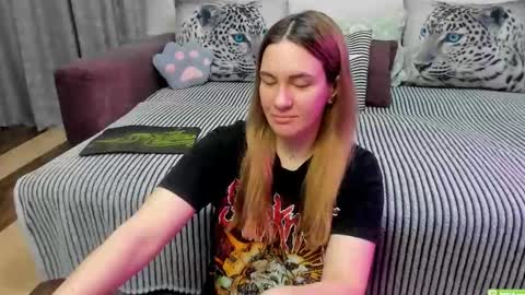 Kendra online show from March 22, 12:03 am