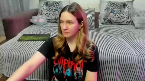 Kendra online show from March 29, 12:45 am