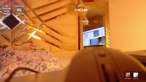 Kendra Foster online show from April 16, 2:55 am