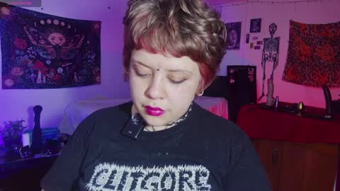 Kenzie online show from April 2, 5:26 am