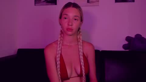 keremhm online show from March 21, 3:38 pm