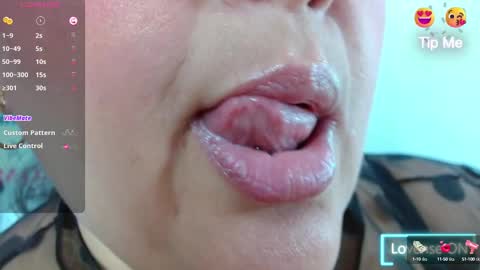 K E R L Y online show from March 10, 3:52 pm