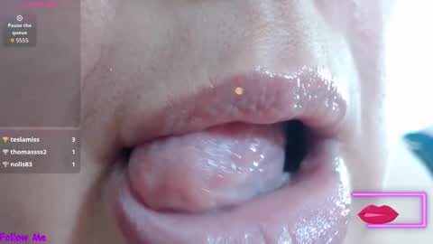 K E R L Y online show from October 17, 3:16 pm